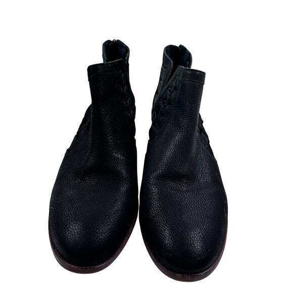 Vince Camuto Peera Black Leather Cutout Boho Southwestern Ankle Boots Women's 9 - Picture 2 of 8